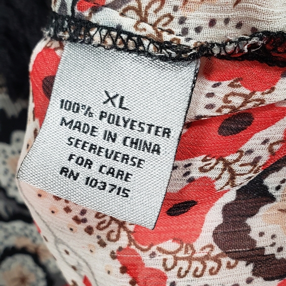 Signature by Larry Lavigne floral top with attached tank in large - Picture 6 of 11